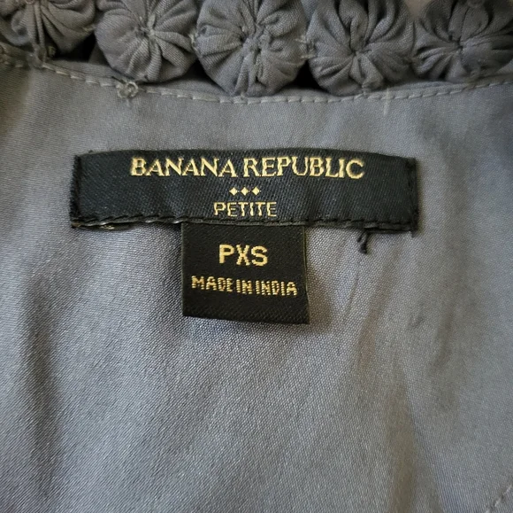 Banana Republic Women's Sleeveless Business Casual Top - Picture 6 of 10